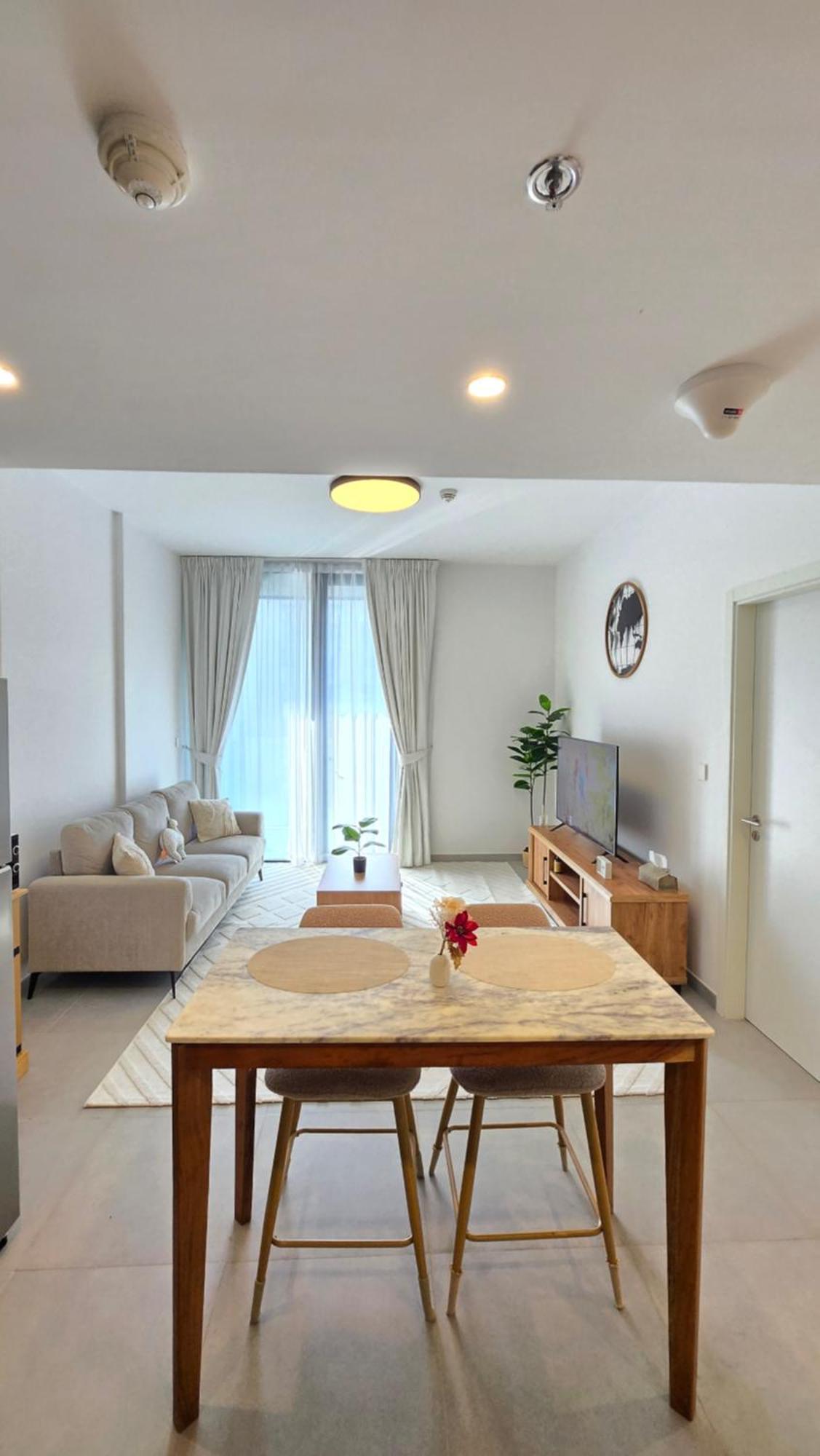 Shiro Elegant Living Apartment